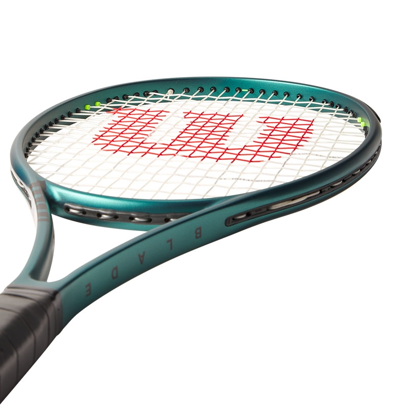 Wilson Blade 98 18x20 V9.0 Tennis Racquet