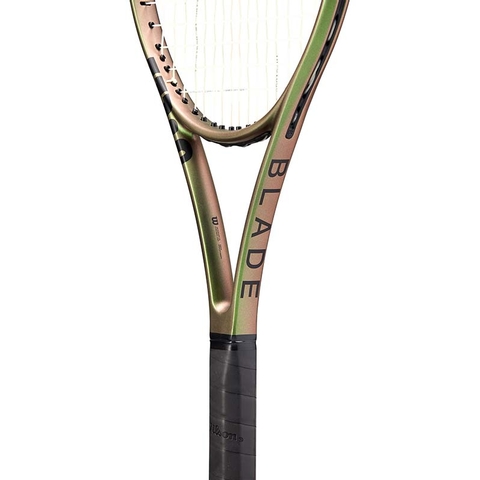 Wilson Blade 104 V8 Tennis Racquet .